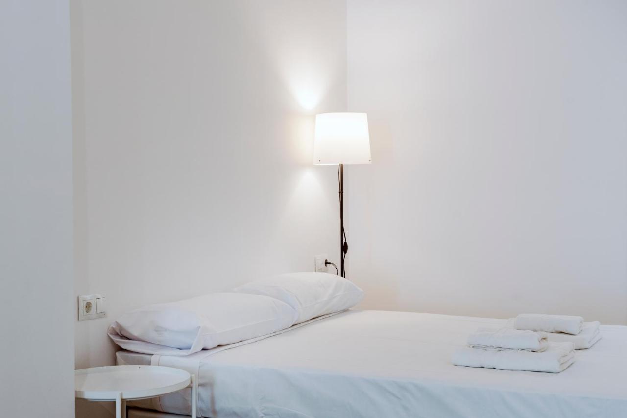 Vlc Host- Fray Pedro Apartment Valencia Exterior photo
