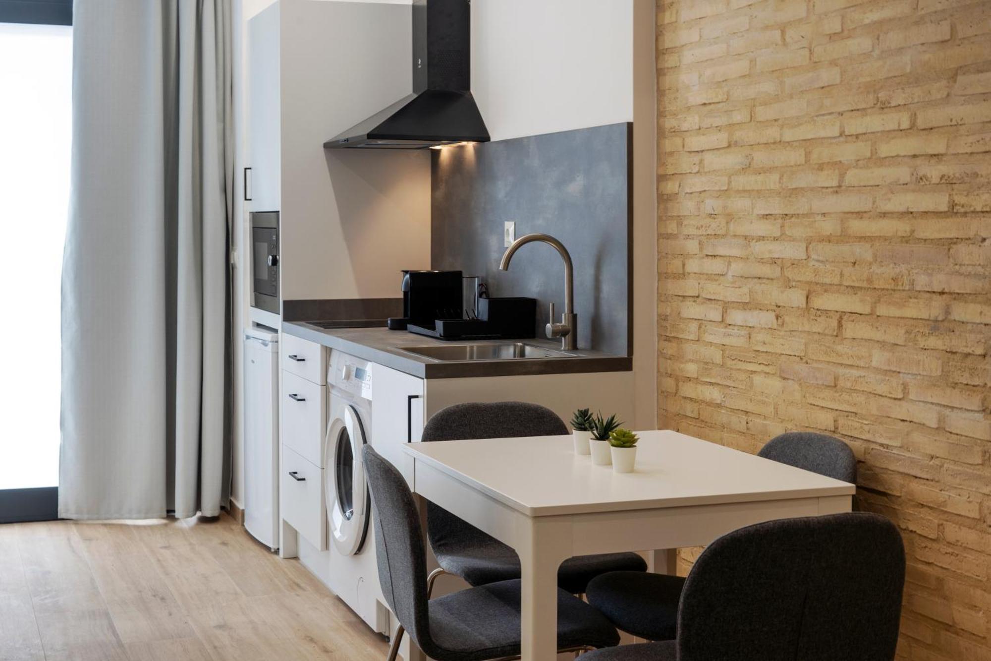 Vlc Host- Fray Pedro Apartment Valencia Exterior photo