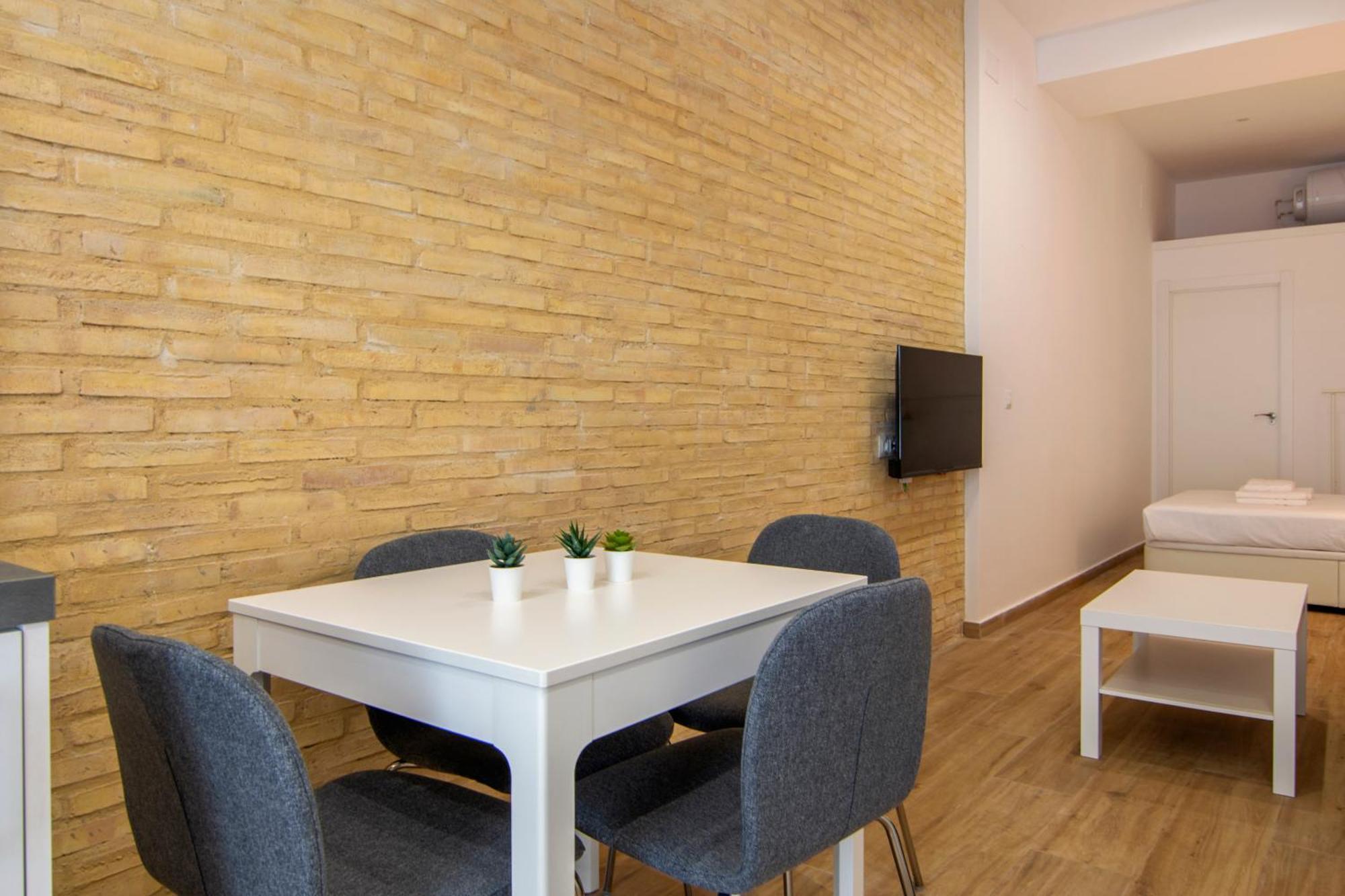 Vlc Host- Fray Pedro Apartment Valencia Exterior photo